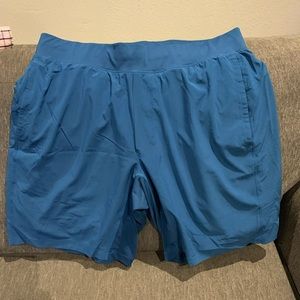 Lululemon shorts with tights